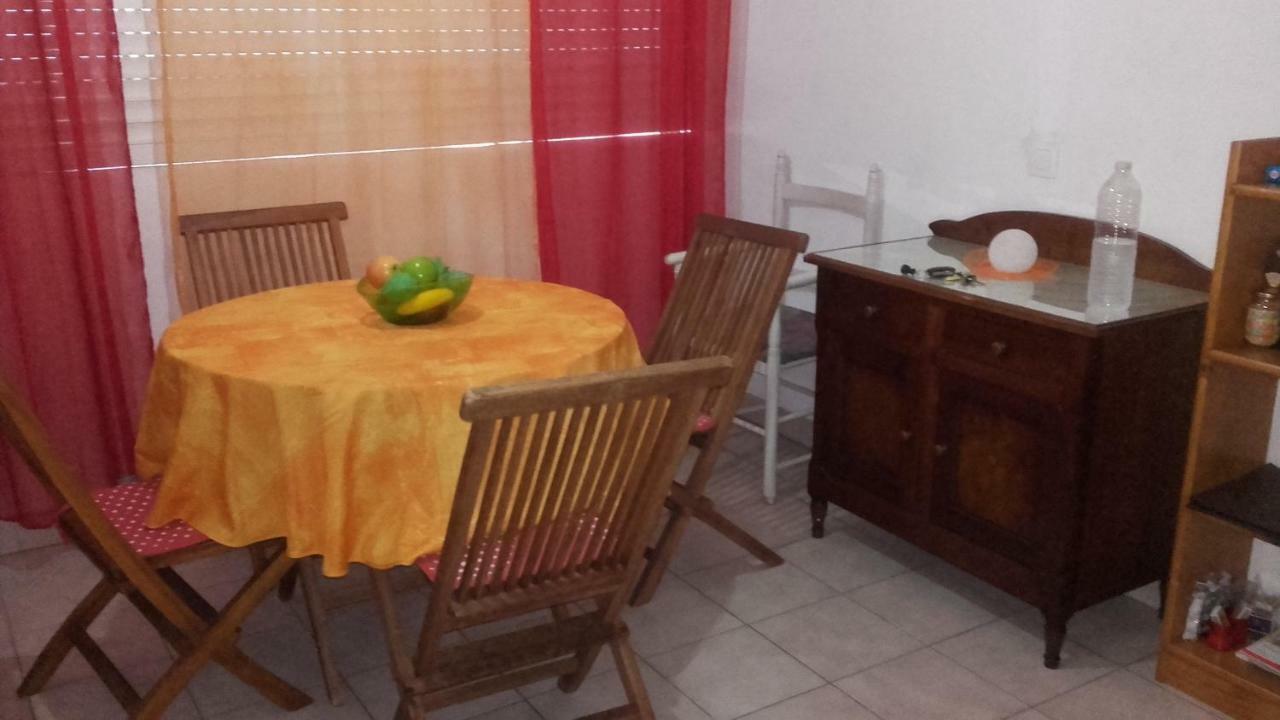 Appartement Sunburst Sainte-Anne Esterno foto