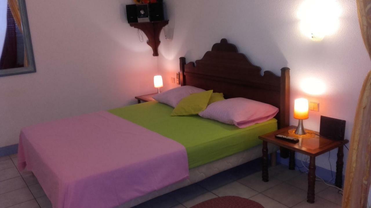 Appartement Sunburst Sainte-Anne Esterno foto